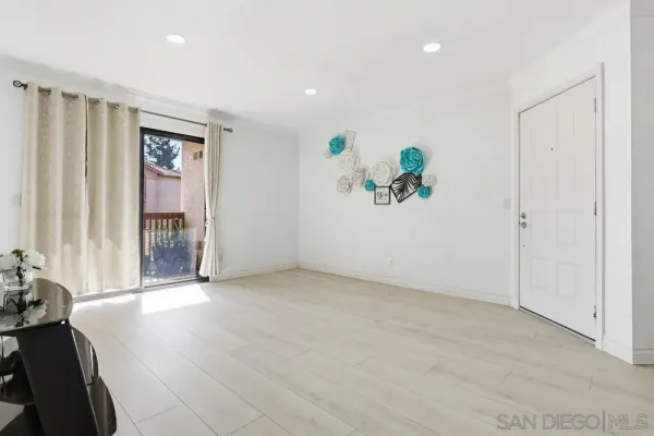 $465,000 | 12023 Alta Carmel Court, Unit 253, San Diego, CA 92128