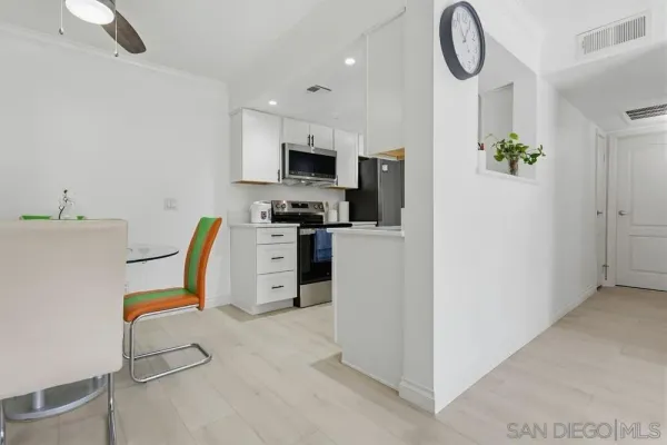$465,000 | 12023 Alta Carmel Court, Unit 253, San Diego, CA 92128