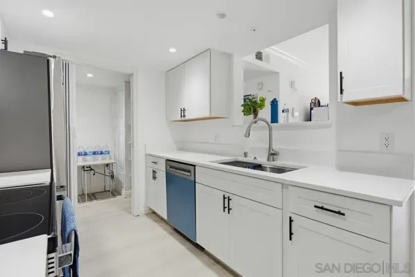 $465,000 | 12023 Alta Carmel Court, Unit 253, San Diego, CA 92128