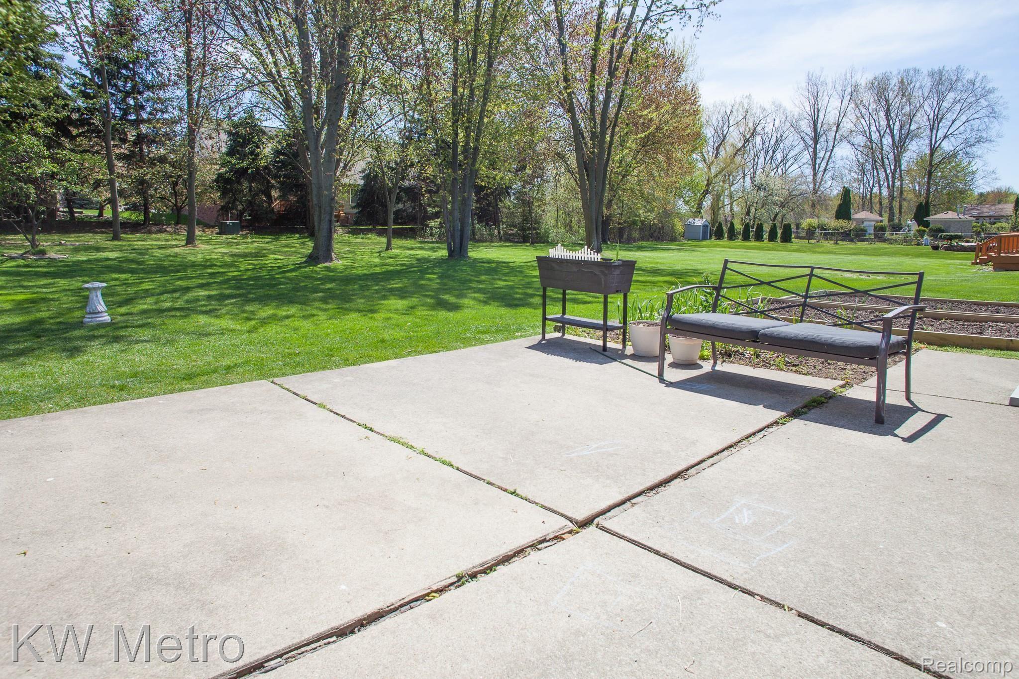 38868 Westchester Road Sterling Heights, MI 48310 - Photo 85 of 88 -85.jpg