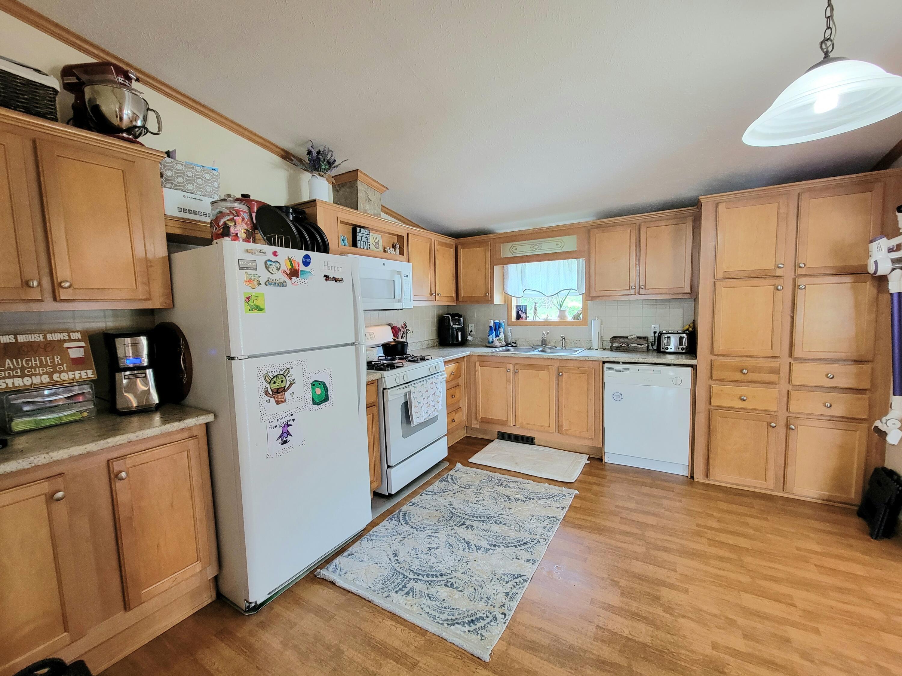 406 Billings Road Hermon, ME 04401 - Photo 24 of 56 20220718_123523