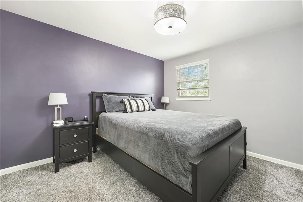 229 Orchard Spring Road Pittsburgh, PA 15220 - Photo 10 of 23 Gallery Image 10