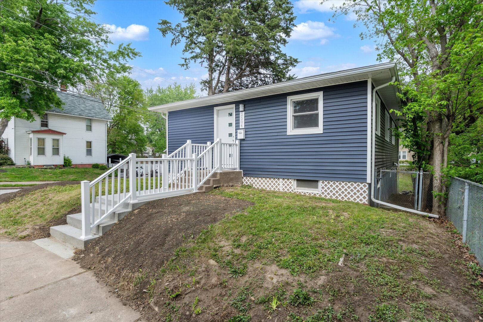 2504 18th Street Moline, IL 61265 - Photo 1 of 42