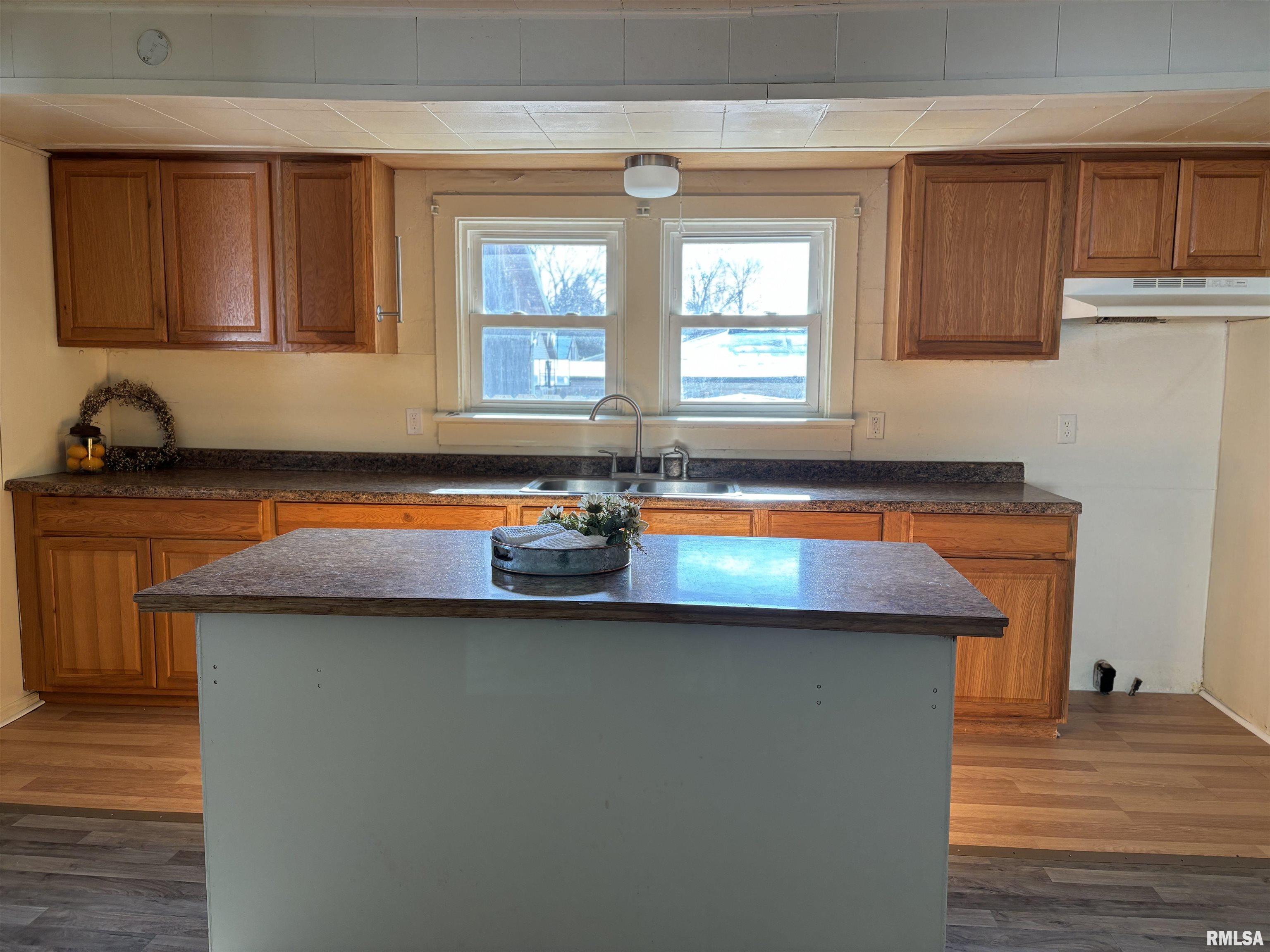 1110 North 16th Street Pekin, IL 61554 - Photo 11 of 13