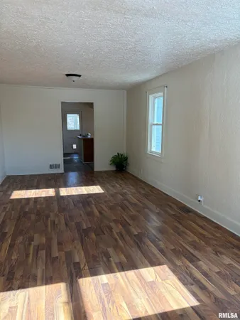 $99,900 | 1110 North 16th Street, Pekin, IL 61554