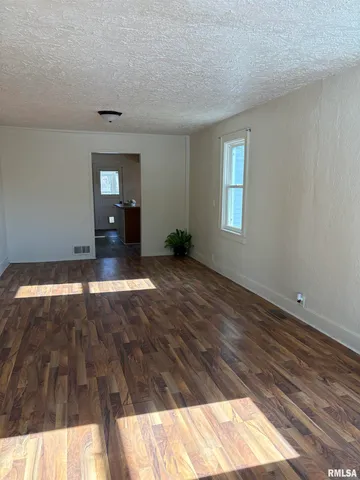 $109,900 | 1110 North 16th Street, Pekin, IL 61554