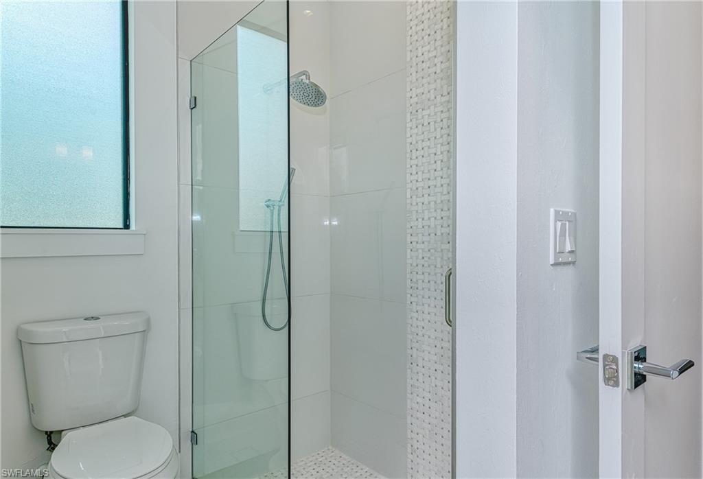 98 9th Street Southwest Naples, FL 34117 - Photo 26 of 27 Bathroom #3 with shower