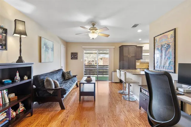 $1,975 | 4709 Skillman Street, Unit D, Dallas, TX 75206