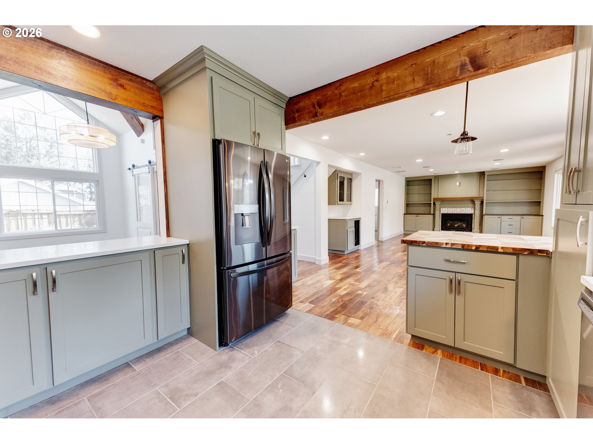 9765 Southwest Oaks Lane Portland, OR 97224 - Photo 12 of 48 Kitchen