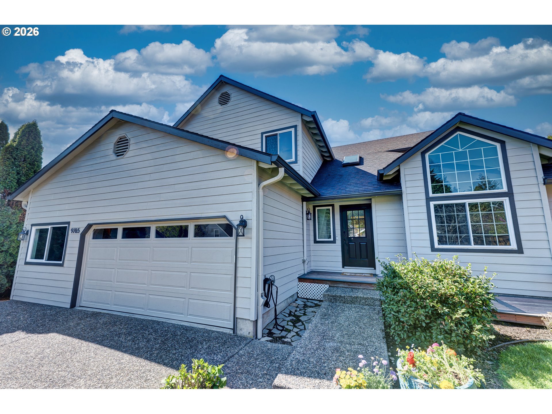 9765 Southwest Oaks Lane Portland, OR 97224 - Photo 2 of 48