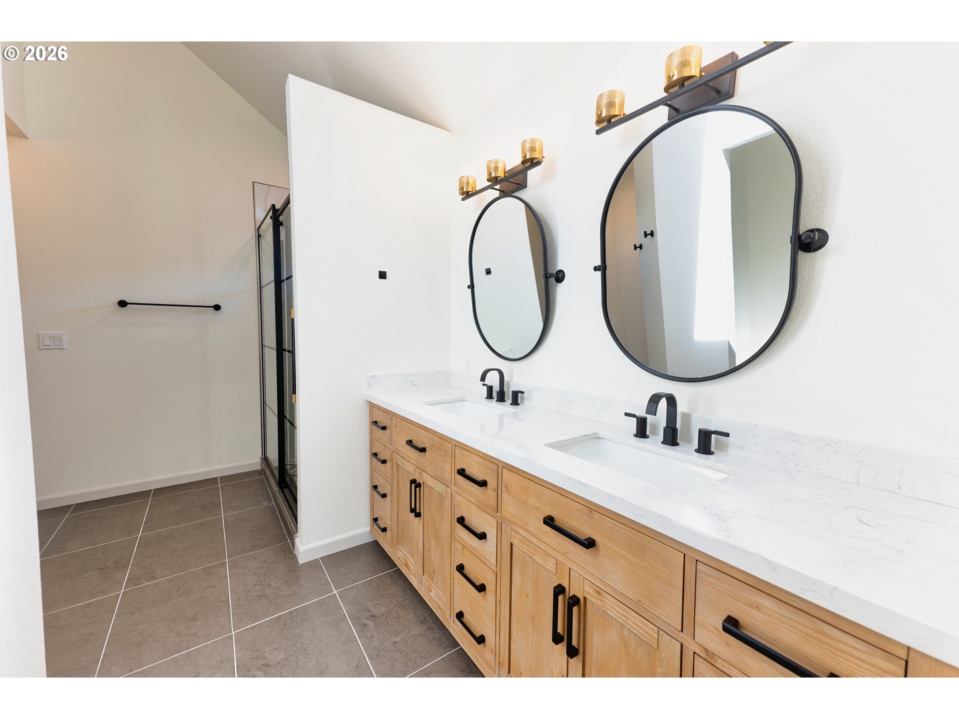9765 Southwest Oaks Lane Portland, OR 97224 - Photo 25 of 48 Owner's Suite Bathroom
