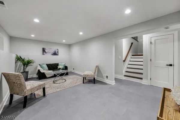 $599,600 | 139 Lee Drive, Middlesex, NJ 08846