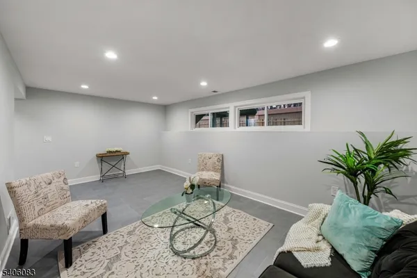 $599,600 | 139 Lee Drive, Middlesex, NJ 08846