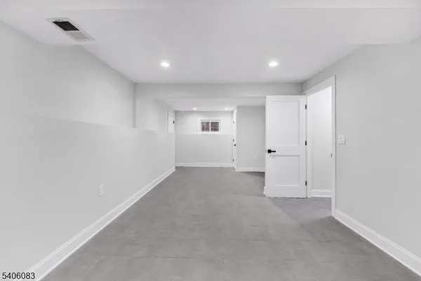 $599,600 | 139 Lee Drive, Middlesex, NJ 08846