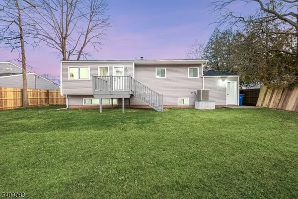 $599,600 | 139 Lee Drive, Middlesex, NJ 08846