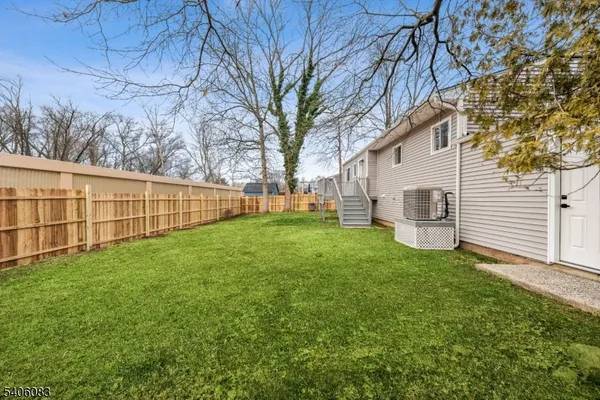 $599,600 | 139 Lee Drive, Middlesex, NJ 08846