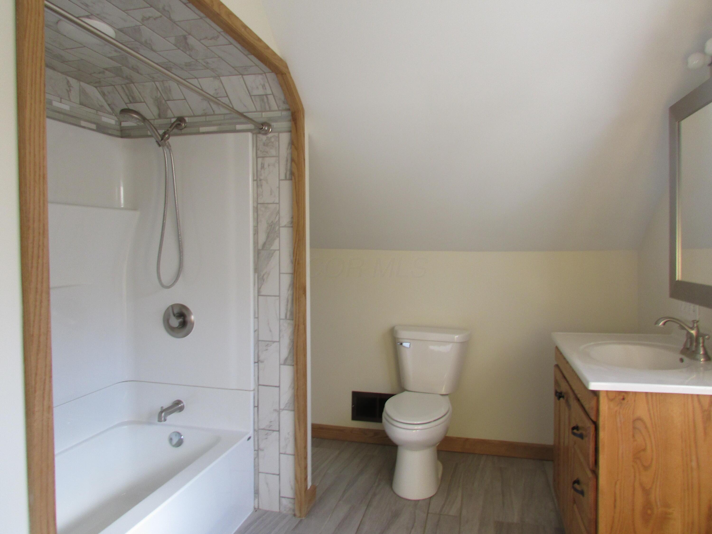 1195 Slack Road, Unit A Delaware, OH 43015 - Photo 12 of 13 Slack Up full Bath