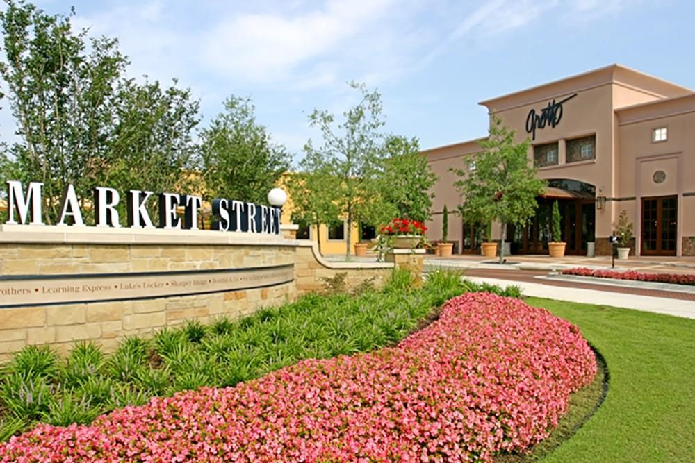 110 North Valley Oaks Circle The Woodlands, TX 77382 - Photo 26 of 29 a view of a swimming pool with a bench in front of main door