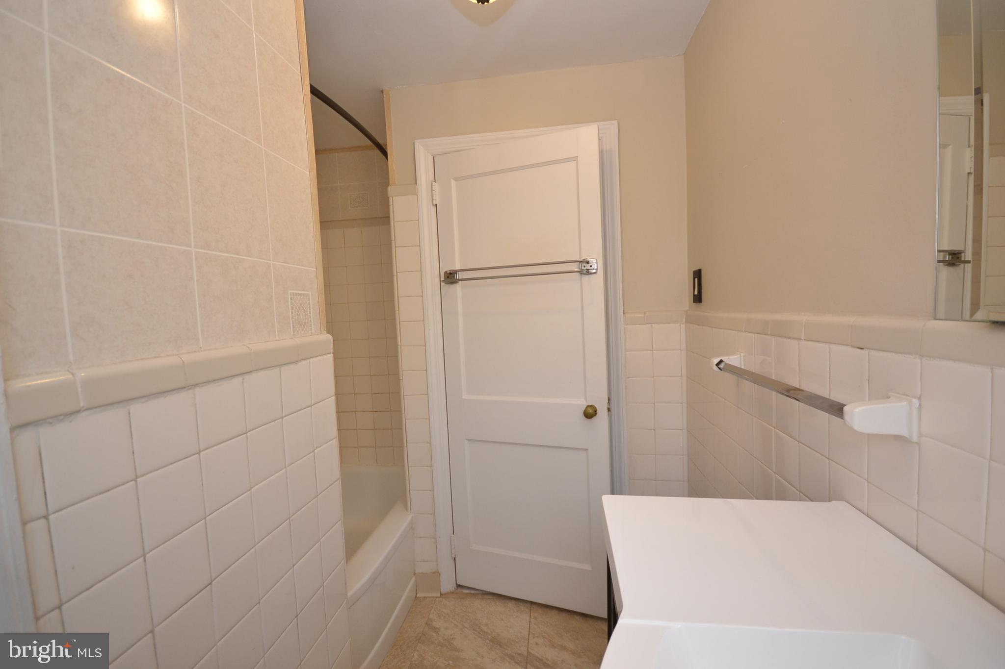 823 Arbor Road Yeadon, PA 19050 - Photo 16 of 32 Updated Hall Bath