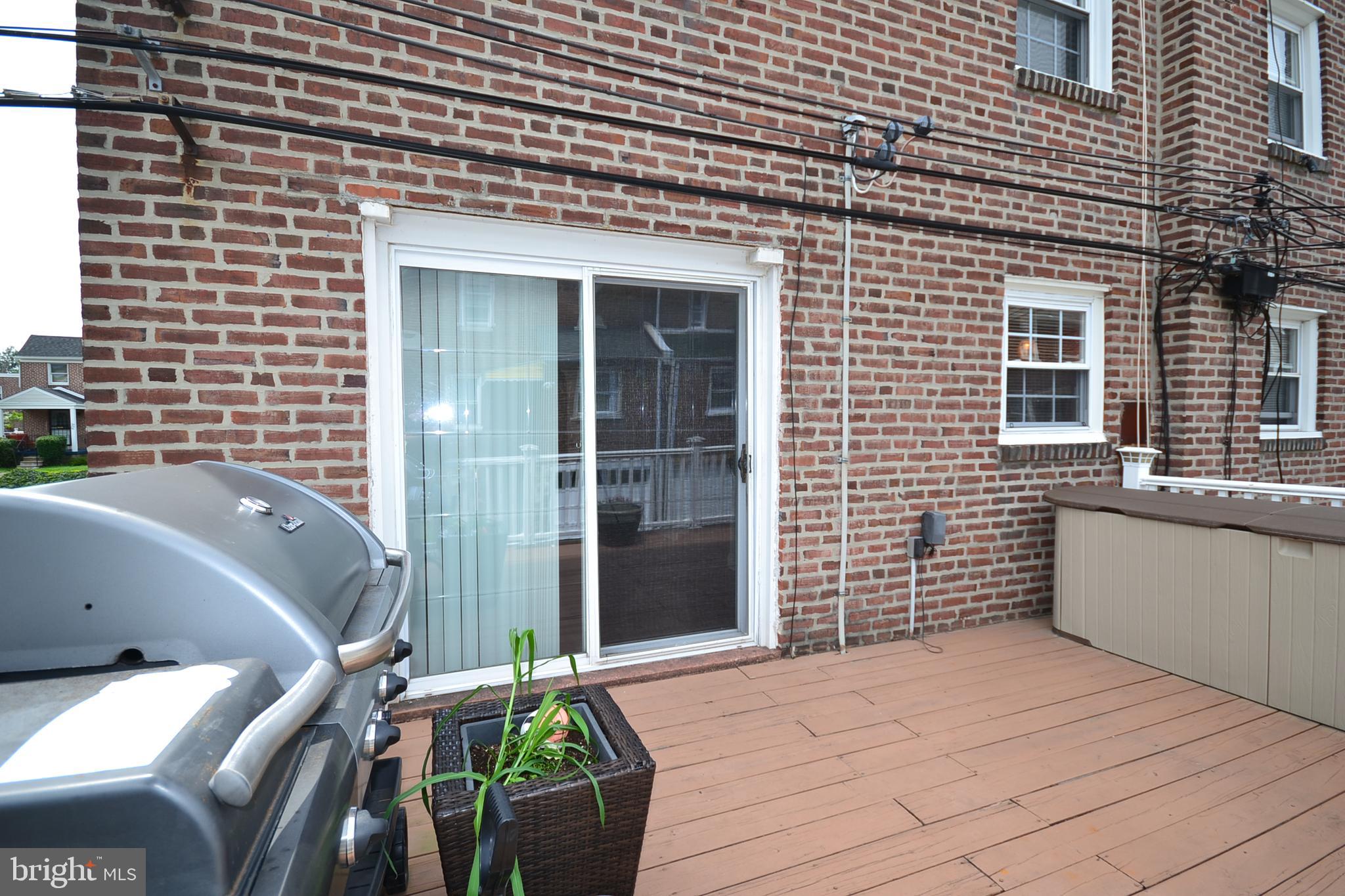 823 Arbor Road Yeadon, PA 19050 - Photo 24 of 32 Deck off Dining Room