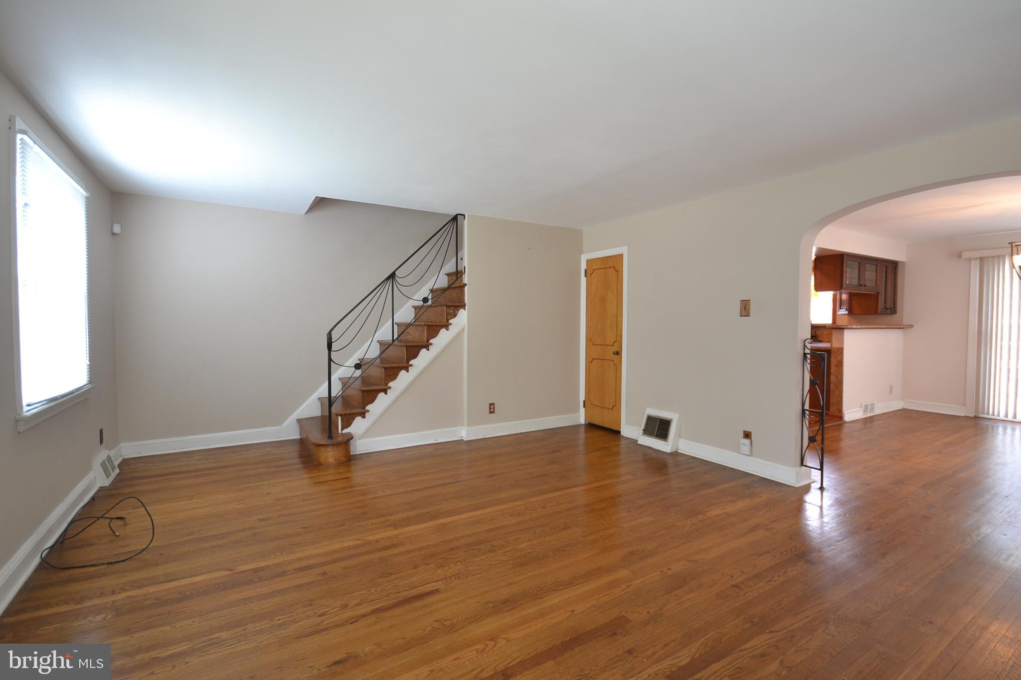 823 Arbor Road Yeadon, PA 19050 - Photo 4 of 32 Gallery Image 4