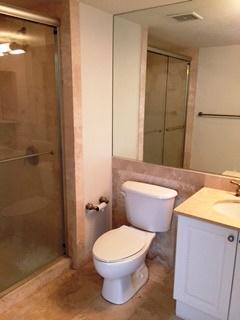 99 Southeast Mizner Boulevard, Unit 611 Boca Raton, FL 33432 - Photo 5 of 8 Bathroom