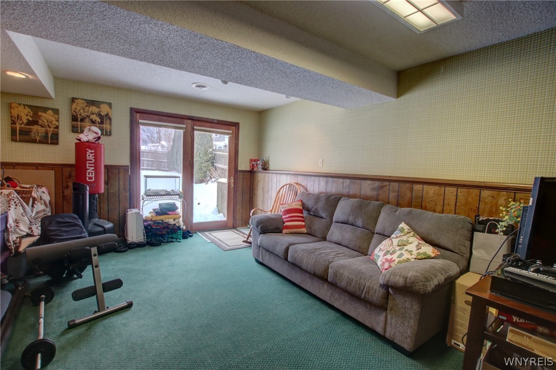 4591 Roundtree Road Hamburg, NY 14075 - Photo 31 of 41