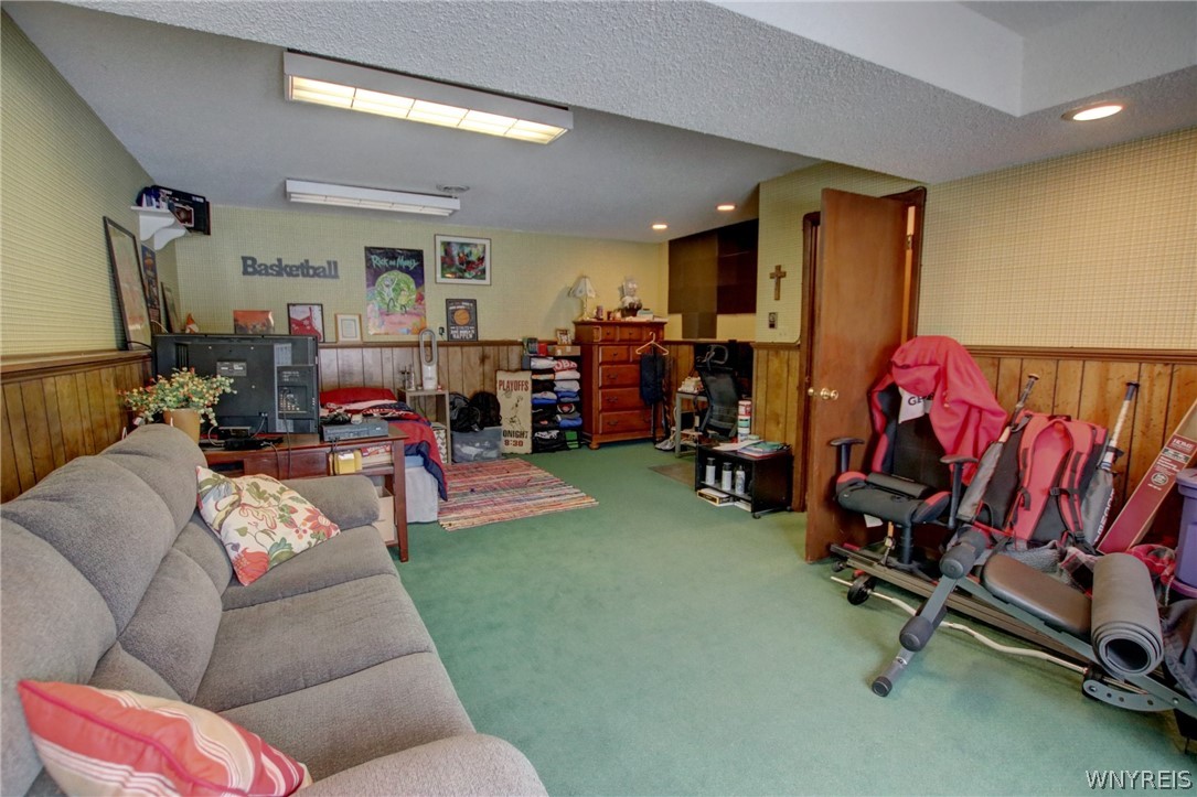 4591 Roundtree Road Hamburg, NY 14075 - Photo 32 of 41