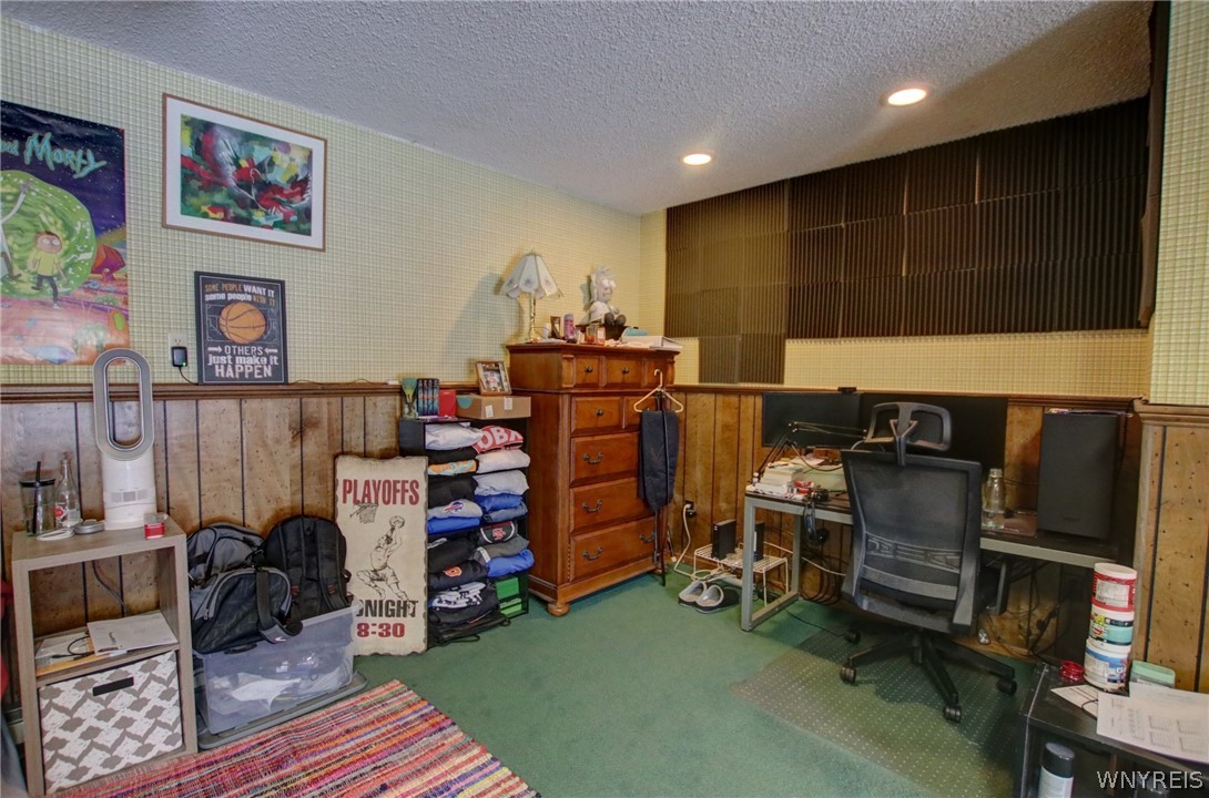 4591 Roundtree Road Hamburg, NY 14075 - Photo 33 of 41