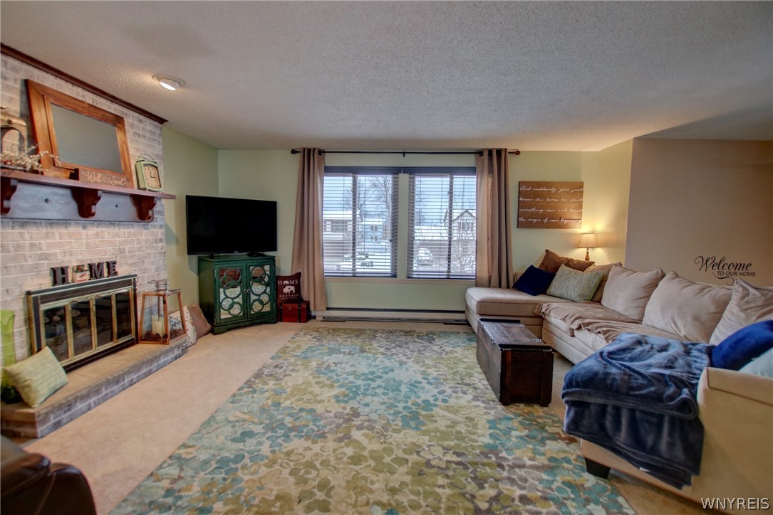 4591 Roundtree Road Hamburg, NY 14075 - Photo 5 of 41