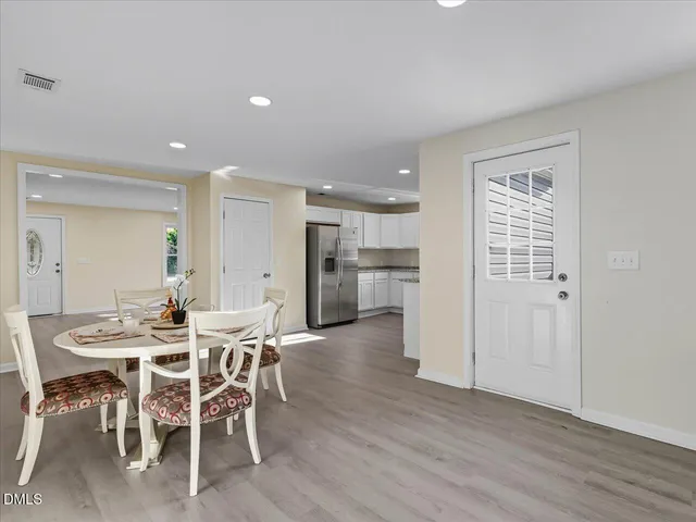 $314,900 | 210 West Oak Street, Zebulon, NC 27597