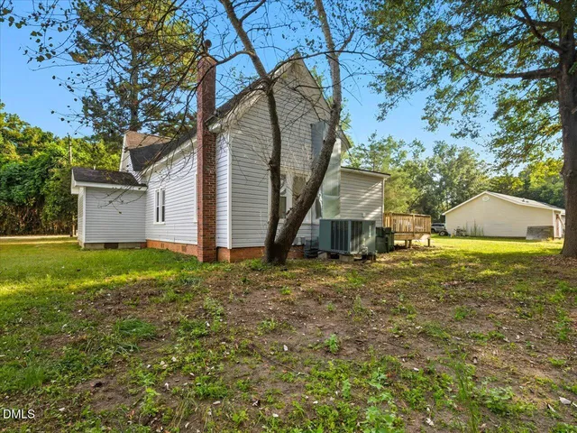 $320,000 | 210 West Oak Street, Zebulon, NC 27597