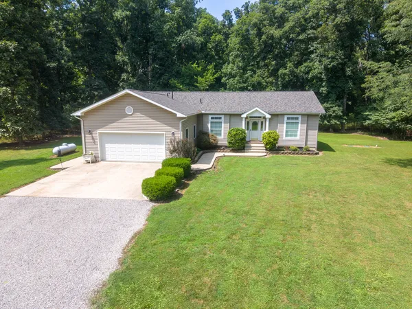 $289,900 | 15577 North Stone Lane, Mount Vernon, IL 62864