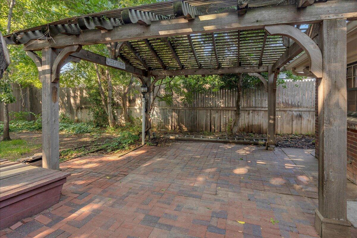 6313 Calumet Road Amarillo, TX 79106 - Photo 32 of 33 Patio