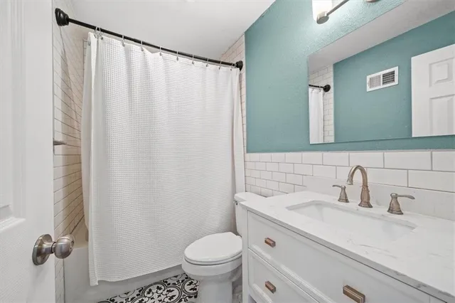 $252,000 | 7726 Summit Street, Kansas City, MO 64114