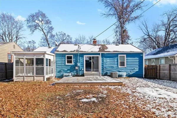 $225,000 | 7726 Summit Street, Kansas City, MO 64114