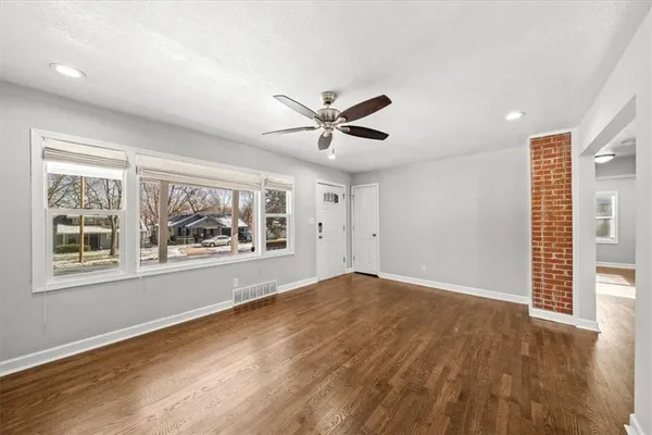 $225,000 | 7726 Summit Street, Kansas City, MO 64114