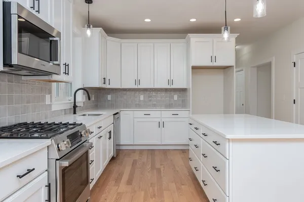 $1,475,000 | 76 Robin Hill Road, Groton, MA 01450