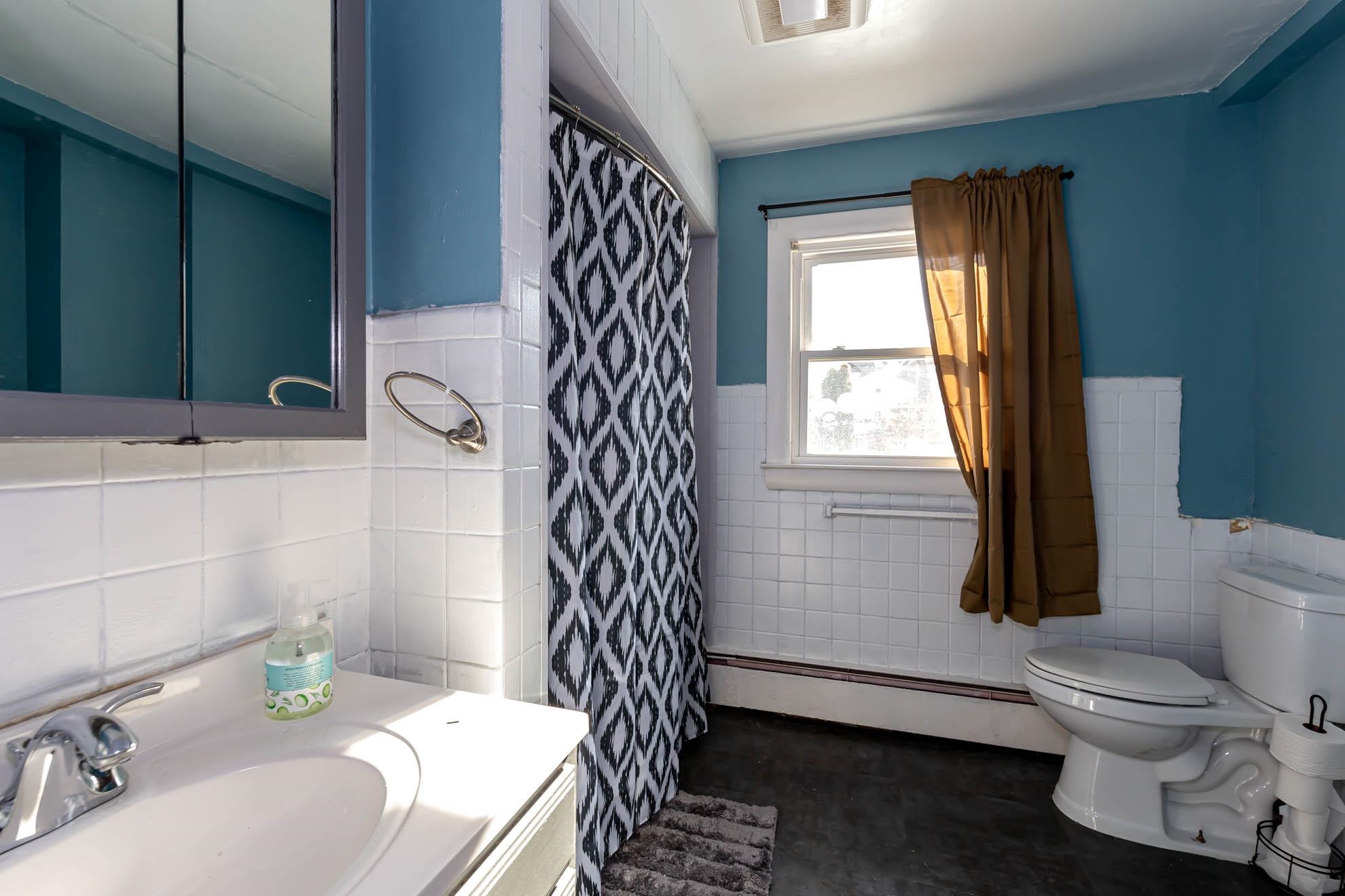 48 Robinson Road Nashua, NH 03060 - Photo 15 of 21 Gallery Image 15