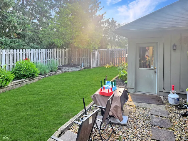 $400,000 | 12545 Brompton Road, Carmel, IN 46033