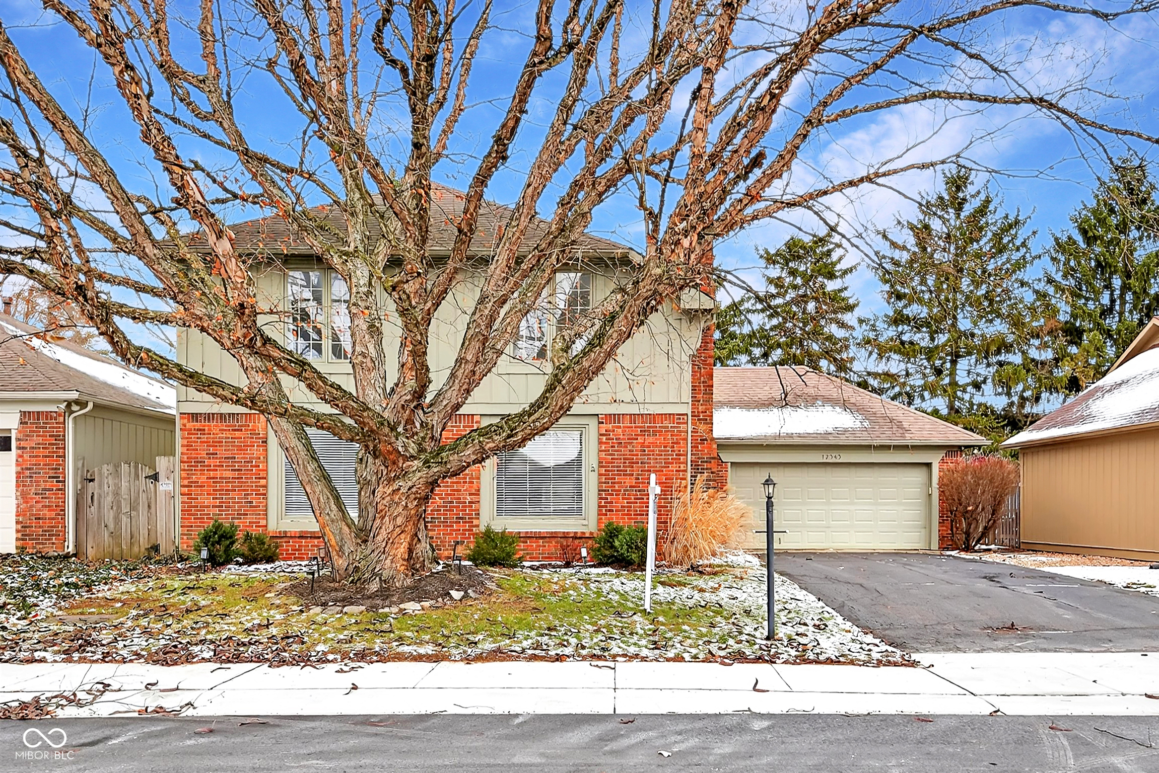 12545 Brompton Road Carmel, IN 46033 - Photo 4 of 36