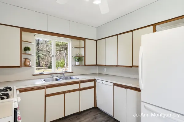 $330,000 | 5247 Lake Harbor Road, Norton Shores, MI 49441
