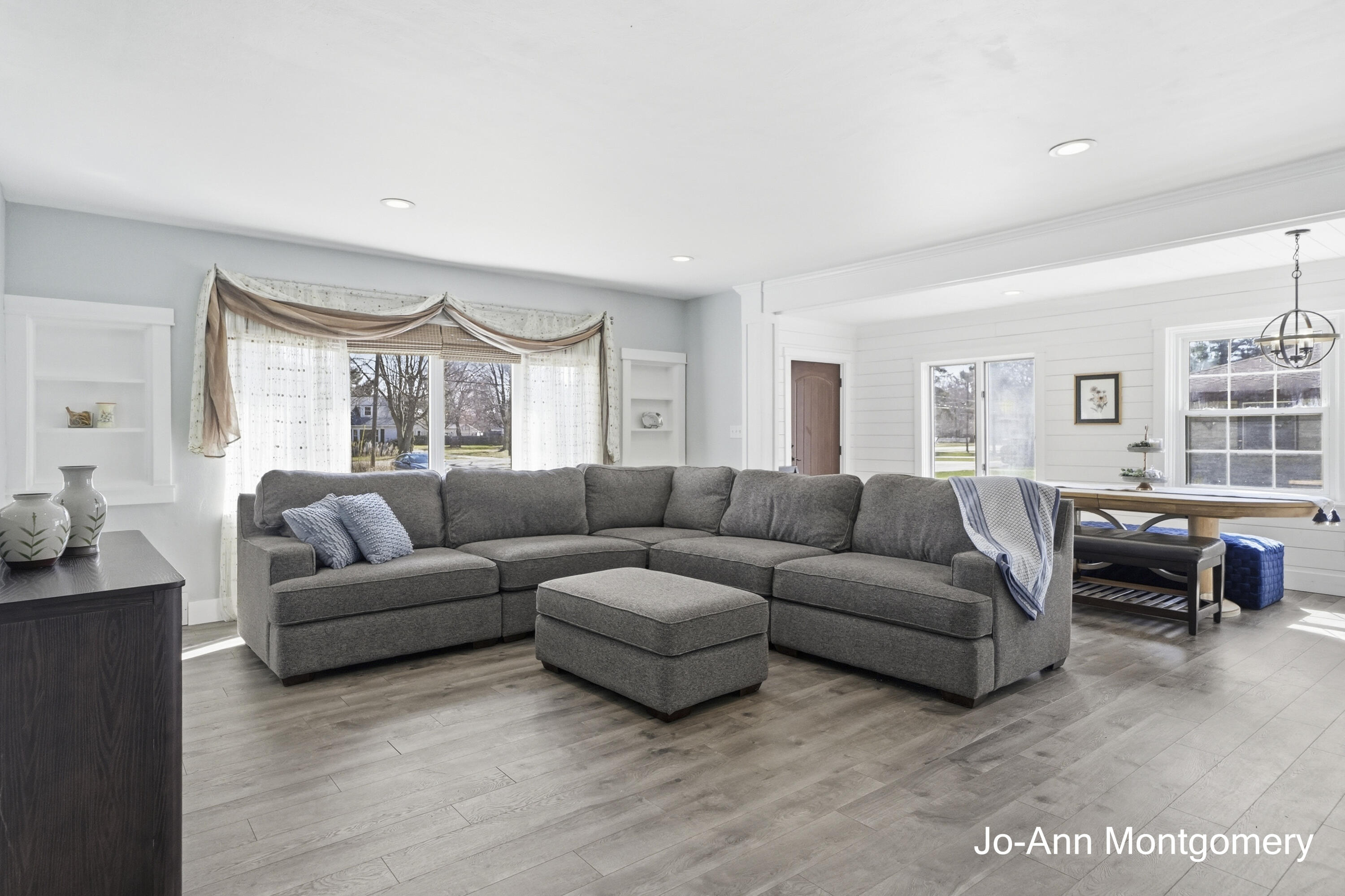 5247 Lake Harbor Road Norton Shores, MI 49441 - Photo 14 of 38 _CR_1701