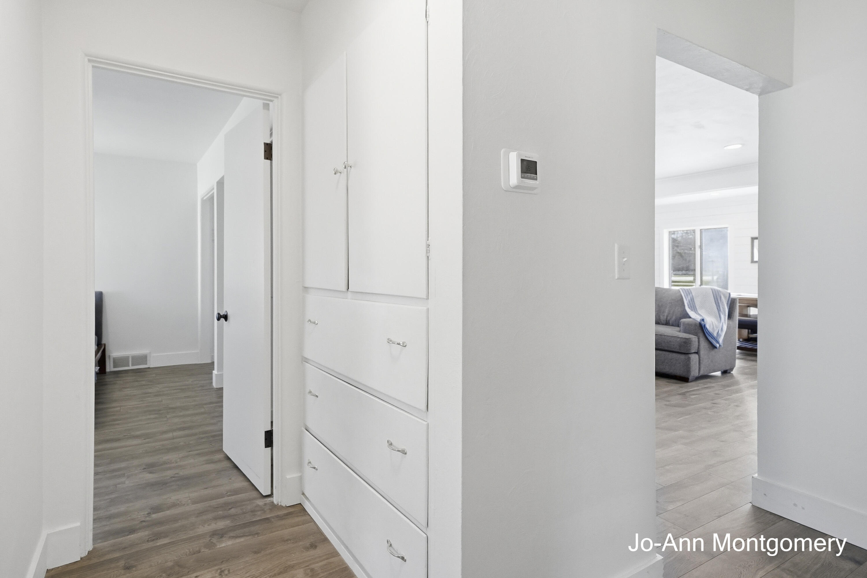 5247 Lake Harbor Road Norton Shores, MI 49441 - Photo 20 of 38 _CR_1736