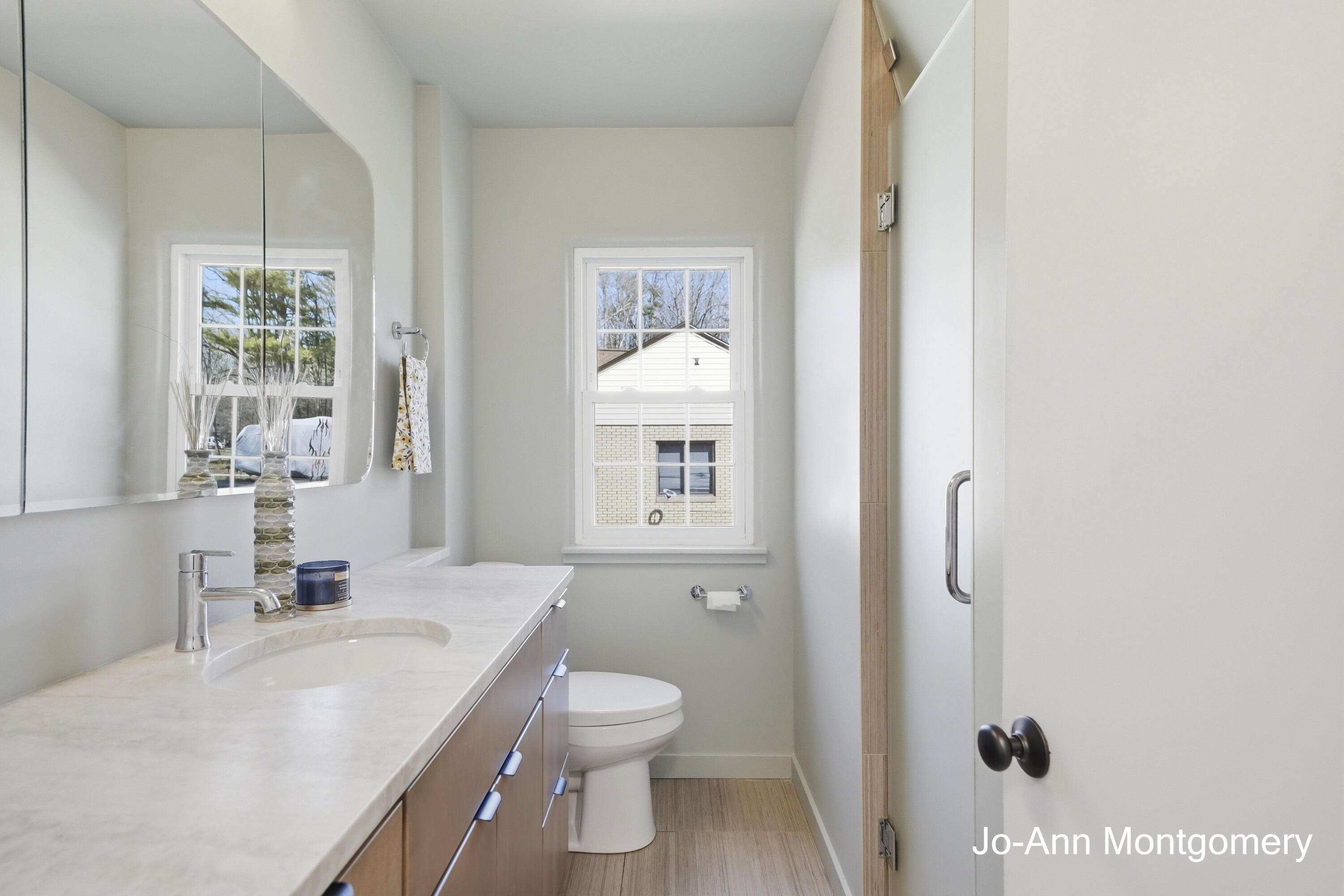 5247 Lake Harbor Road Norton Shores, MI 49441 - Photo 21 of 38 _CR_1741