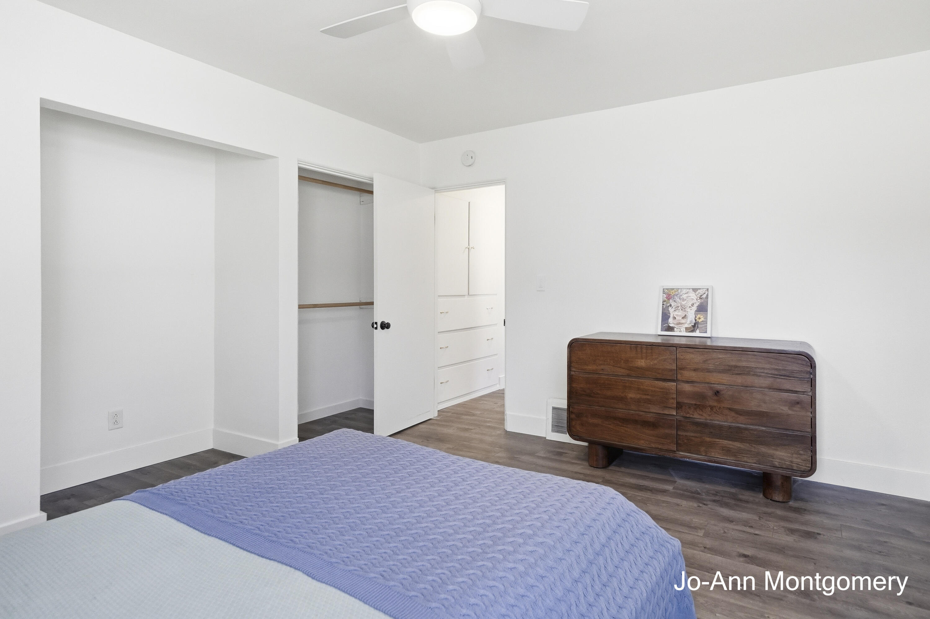 5247 Lake Harbor Road Norton Shores, MI 49441 - Photo 26 of 38 _CR_1771