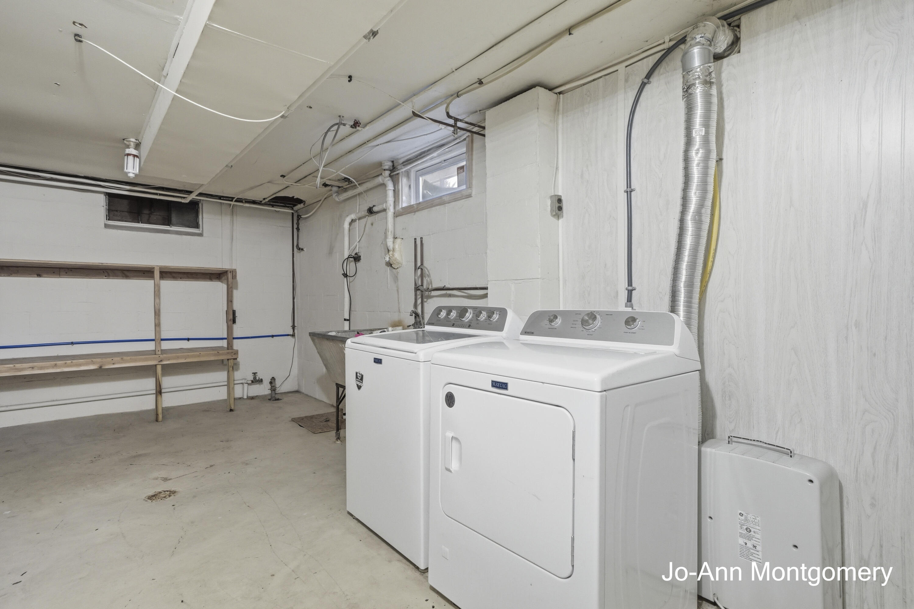 5247 Lake Harbor Road Norton Shores, MI 49441 - Photo 32 of 38 _CR_1801