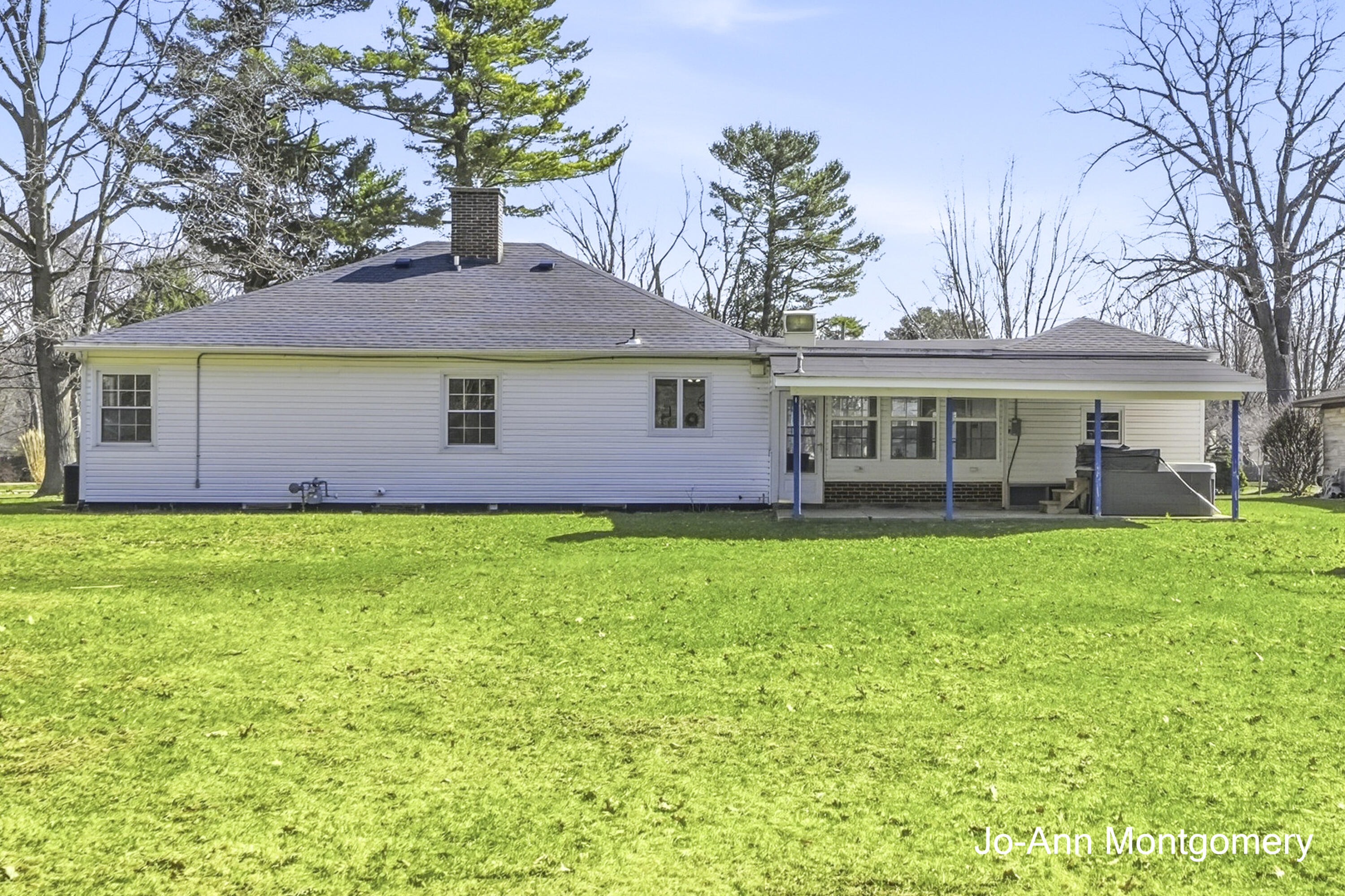 5247 Lake Harbor Road Norton Shores, MI 49441 - Photo 37 of 38 _CR_1831