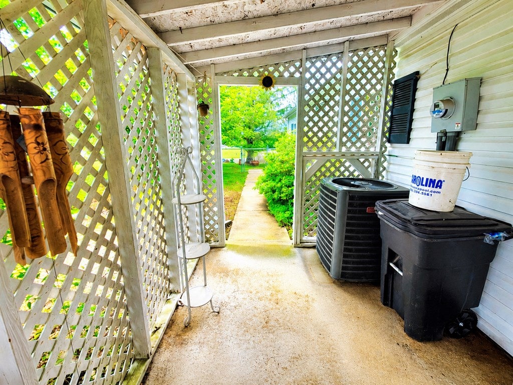 107 Jason Heights Road Galax, VA 24333 - Photo 65 of 84 Gallery Image 65