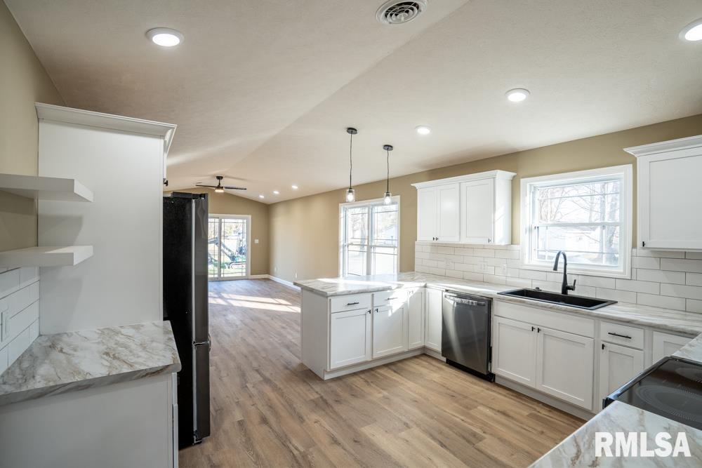 1801 West Adams Street Herrin, IL 62948 - Photo 12 of 28